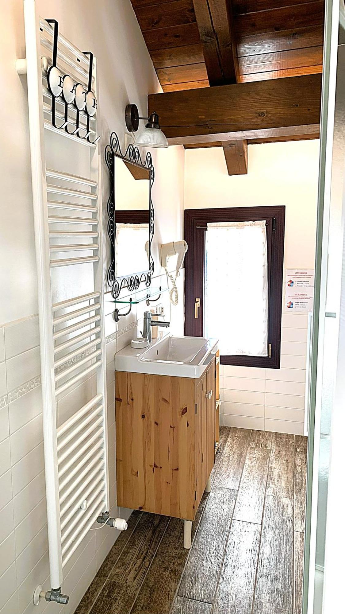טסרה Villa Ai Tigli Venezia Guest House מראה חיצוני תמונה