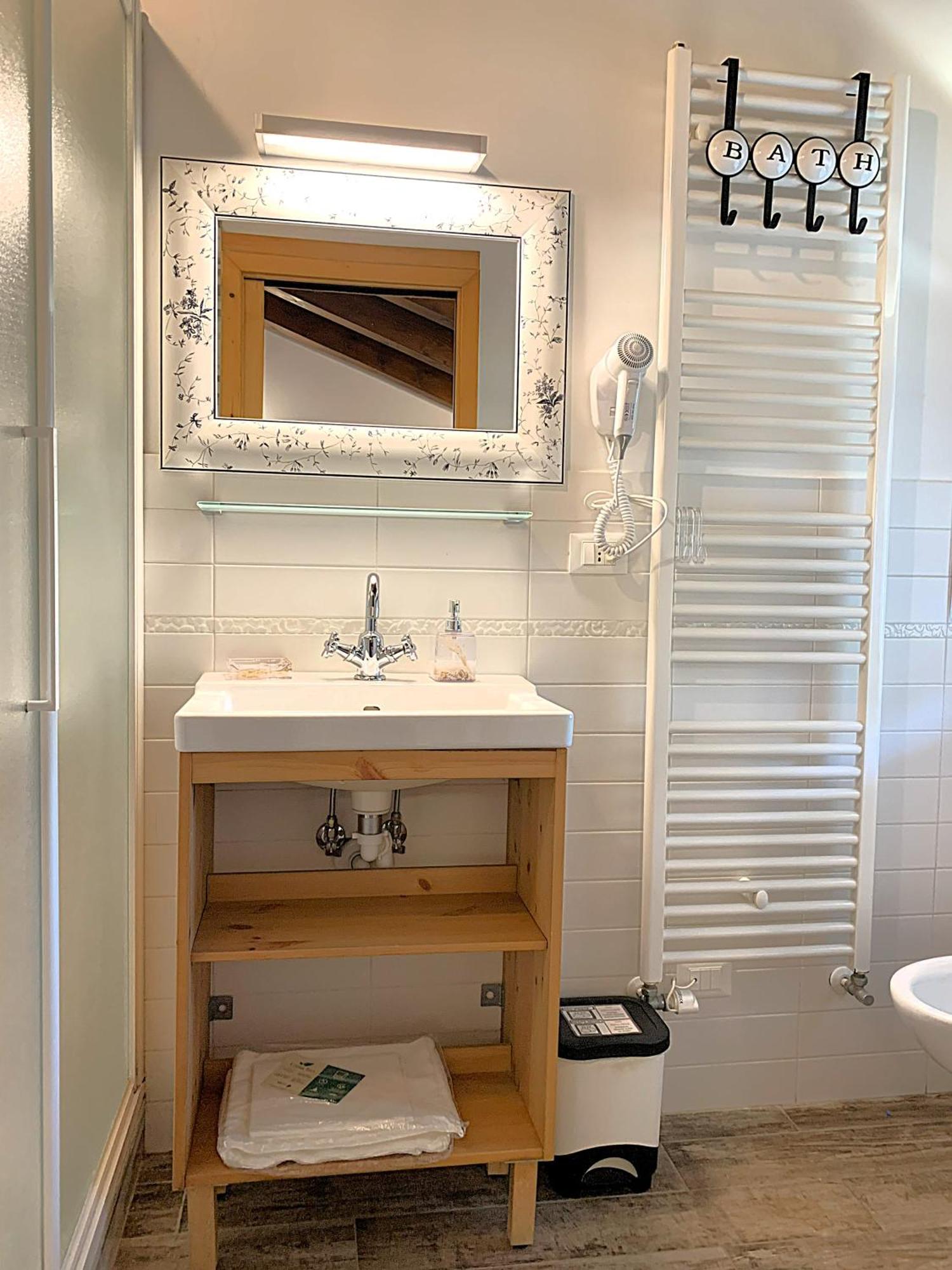 טסרה Villa Ai Tigli Venezia Guest House מראה חיצוני תמונה
